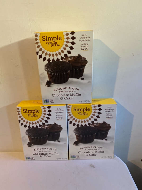 Photo 2 of 3PC LOT
Simple Mills Almond Flour, Gluten Free Chocolate Cake Baking Mix, Muffin Pan Ready Made with whole foods, Packaging May Vary, 11.2 Oz, 3 COUNT, EXP 11/20/2021