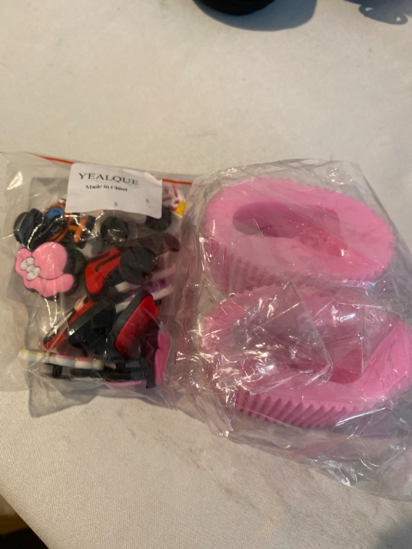 Photo 3 of 2PC LOT
16/20/30/50 unisex-adult Shoe Charms Different Serials BLM Black Lives Matter Makeups Cometic Wedding Flower I Can't Breath Fist Syringe Stethoscope Pills Shapes for Shoe Decorations

3D Shoes Silicone Fondant Molds Chocolate Molds Cake Tool Cake 