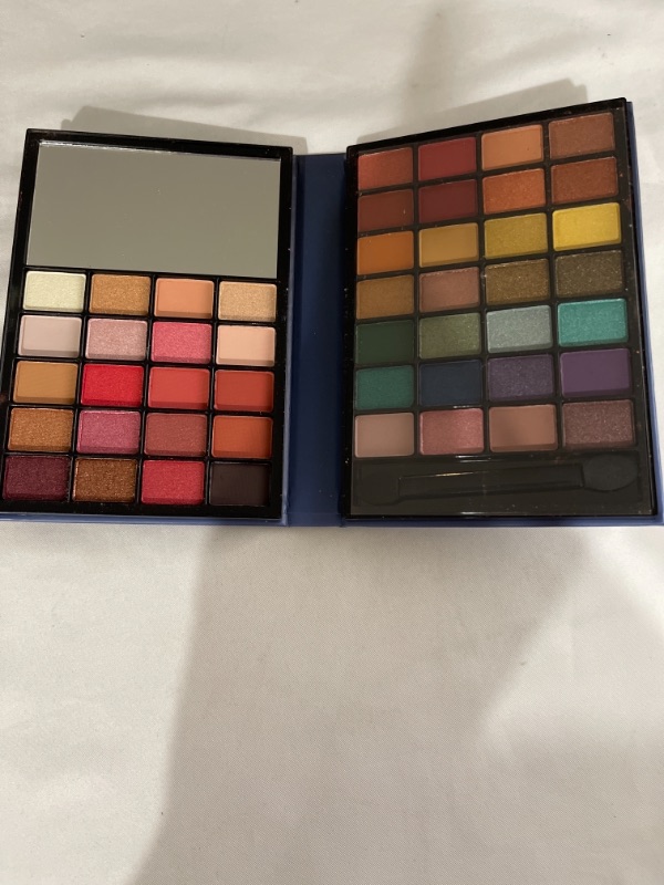 Photo 1 of 48 COLOR EYESHADOW