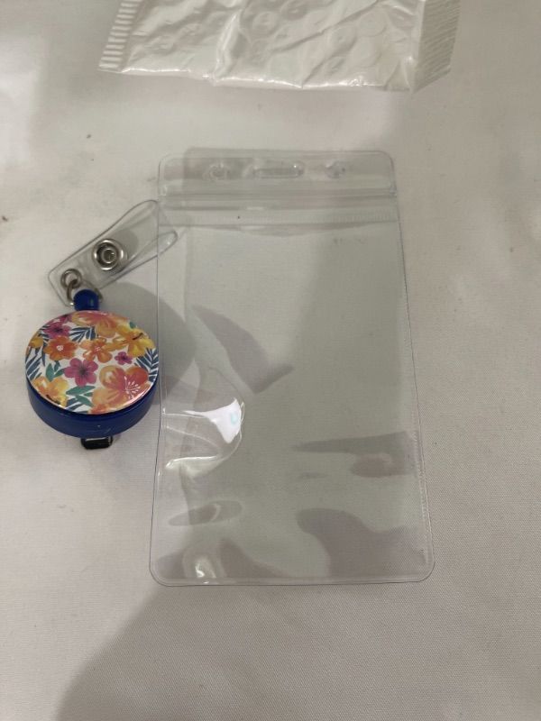 Photo 1 of BADGE HOLDER WITH RETRACTABLE CABLE 