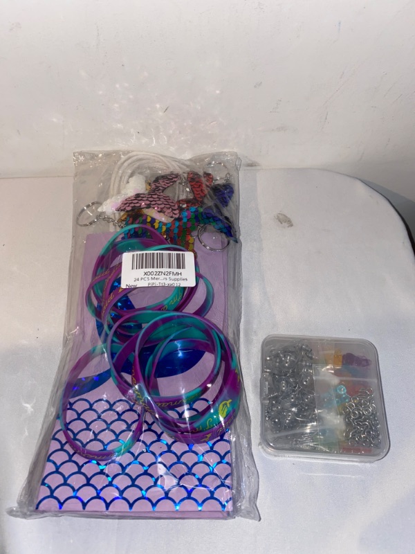 Photo 3 of 2PC LOT
24 PCS Mermaid Bags Bracelets Keychains Set 12 Pieces Mermaid Silicone Wristband 6 Packs Mermaid Paper Party Favor Bags 6 Pieces Mermaid Tail Sequin Keychains for Kids Under the Sea Party Mermaid Themed Party Birthday Favors Supplies

Kissitty 32p