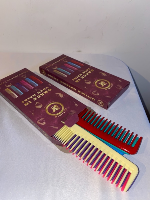 Photo 2 of 2PC LOT
QITIMIR Colorful Hair Comb Set 6 Colors in Pack, Hair Combs For Women and Men and Kids, Detangler Comb, Wide Tooth Combs, Ideal For Cutting, Red, Blue, Green, Purple, Pink and Yellow… (Daisy), 2 COUNT