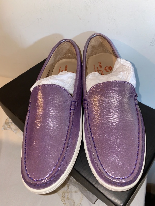 Photo 1 of MARC JOSEPH NEW YORK Kids Boys/Girls Leather Broadway Loafer
SIZE 5.5