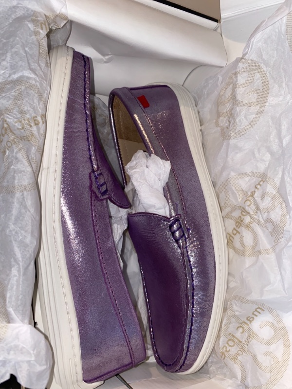 Photo 1 of MARC JOSEPH NEW YORK Kids Boys/Girls Leather Broadway Loafer
SIZE 5.5