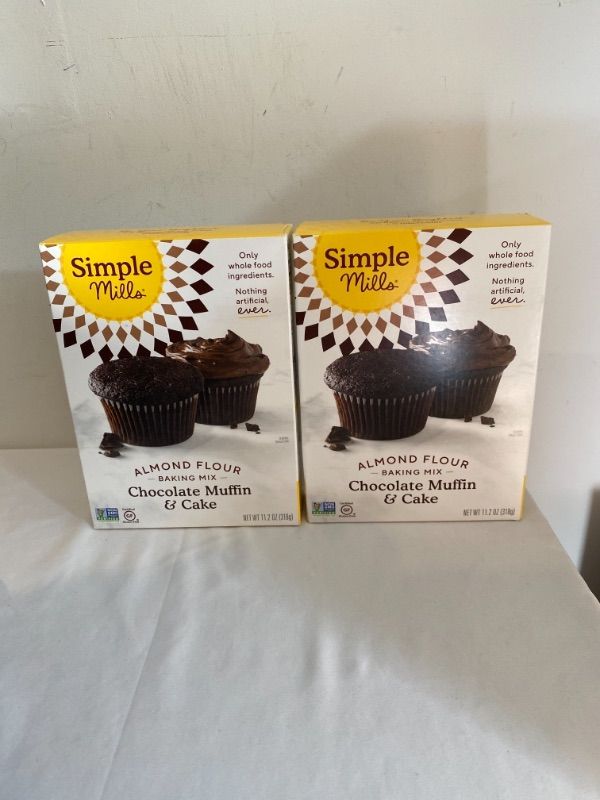 Photo 2 of 2PC LOT
Simple Mills Almond Flour, Gluten Free Chocolate Cake Baking Mix, Muffin Pan Ready Made with whole foods, Packaging May Vary, 11.2 Oz, 2 COUNT
EXP 11/20/2021