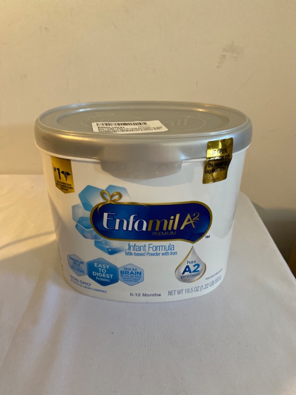 Photo 2 of Enfamil A2 Premium Infant Formula, Non-GMO, Easy-to-Digest Premium Milk Proteins from Select A2 Cows, Milk-Based Powder with Iron and Brain Building DHA, Reusable Tub, 19.5 Oz, EXP 10/01/2022
FACTORY SEALED 