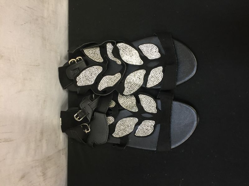 Photo 1 of WOMENS SANDALS 8/9