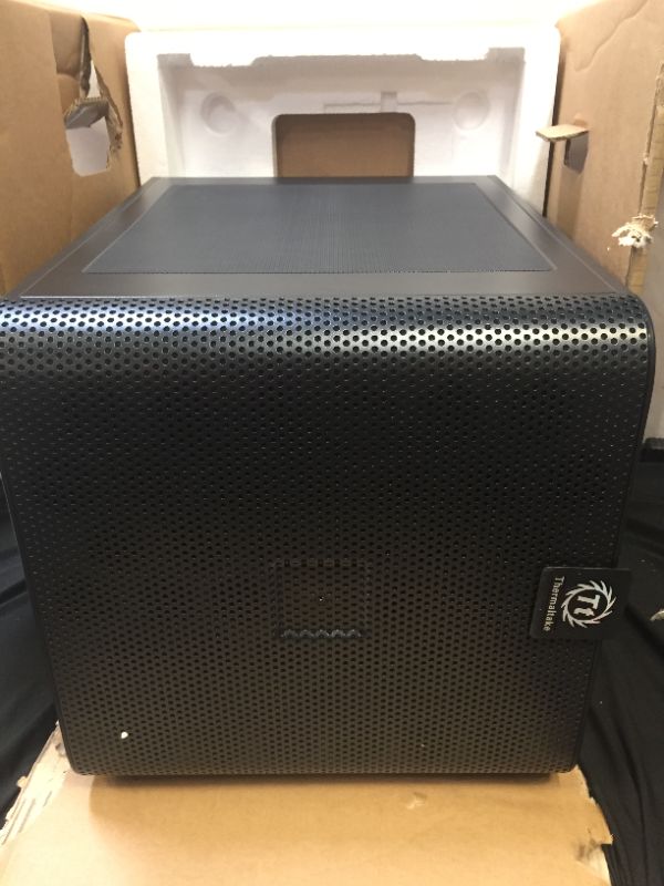 Photo 2 of Thermaltake CA-1D5-00S1WN-00 Core V21 Micro Chassis