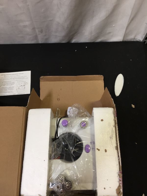 Photo 1 of Generic Sewing Machine