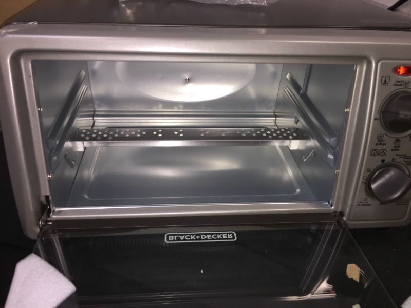 Photo 3 of Black & Decker Stainless Steel 4 Slice Toaster Oven