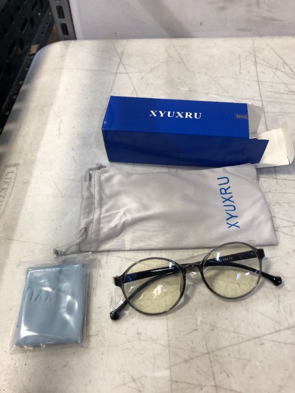 Photo 1 of XYUXRU BLUE LIGHT BLOCKING GLASSES FOR AGES 3-12