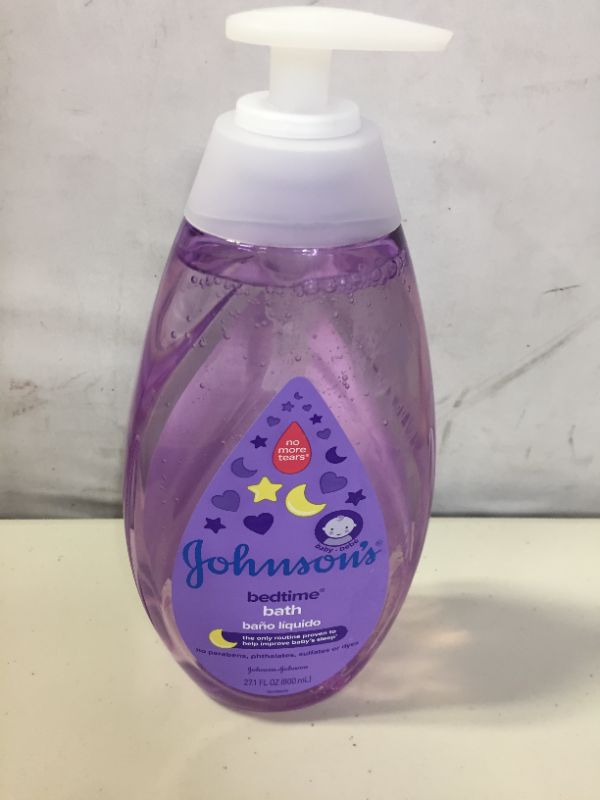Photo 2 of Johnson's Bedtime Baby Bath with Soothing NaturalCalm Aromas, Hypoallergenic & Tear-Free Liquid Baby Bath Formula, No Parabens, Sulfates, Dyes, or Phthalates, 27.1 fl. oz
