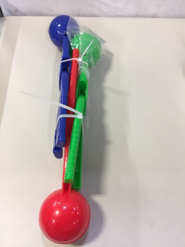 Photo 2 of Boenoea Snowball Maker Tool with Handle for Snow Ball Fights for Kids