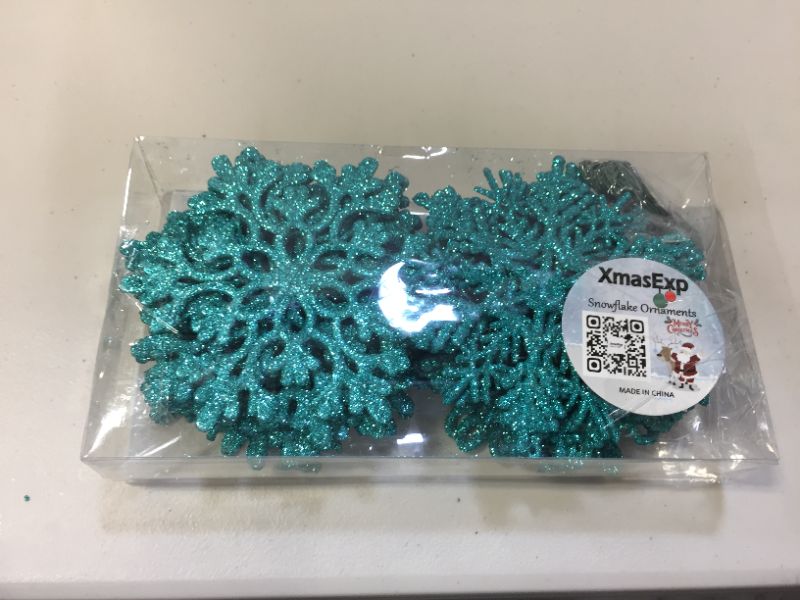 Photo 2 of XmasExp 120mm/4.7inch Large Glitter Snowflake Ornaments Set Christmas Tree Hanging Plastic Decoration for Xmas Party Wedding Anniversary Window Door Home Accessories (30pcs,Turquoise)