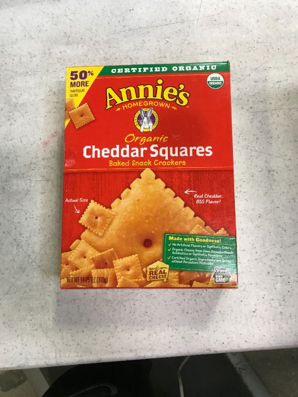 Photo 2 of Annie's Organic Cheddar Squares Baked Snack Crackers, 11.25 oz
EX 10/02/2021