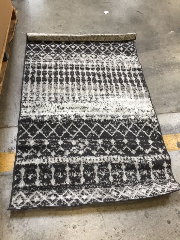 Photo 1 of AREA RUG 3X5