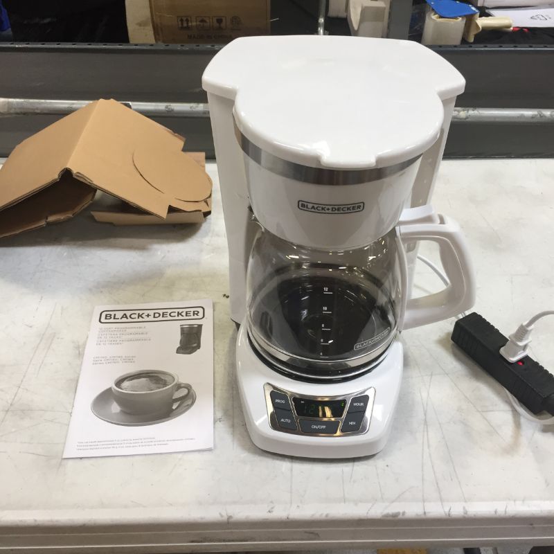Photo 2 of Black+Decker CM1160W-1 CM1160W 12-Cup Programmable Coffeemaker, White/Stainless Steel
