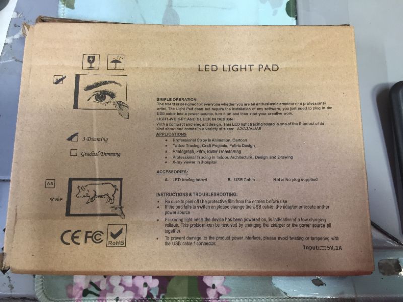 Photo 1 of LED light pad for makeup