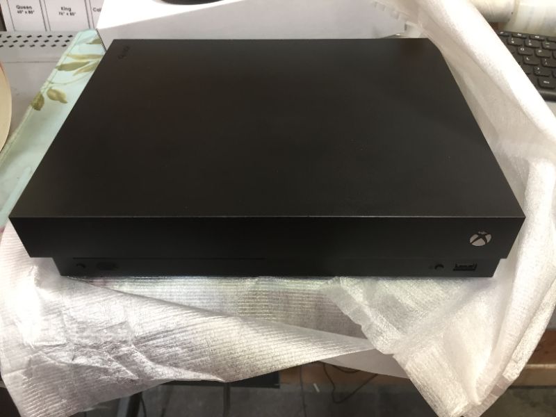 Photo 3 of Xbox One X refurbished