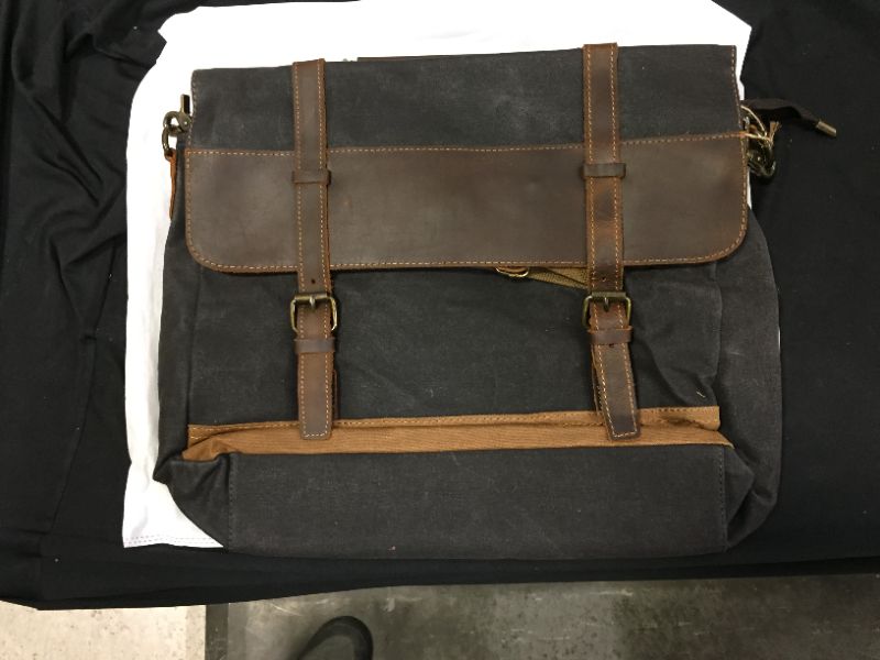 Photo 1 of 14'' leather lap top carry case 