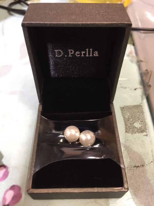 Photo 1 of costume pearl jewelry 3pack 