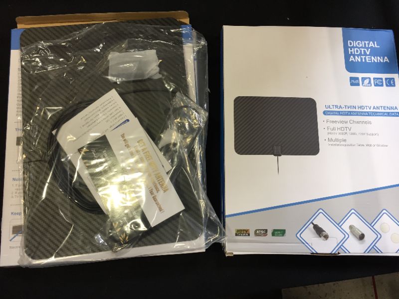 Photo 1 of digital hdtv antenna 2 pack 