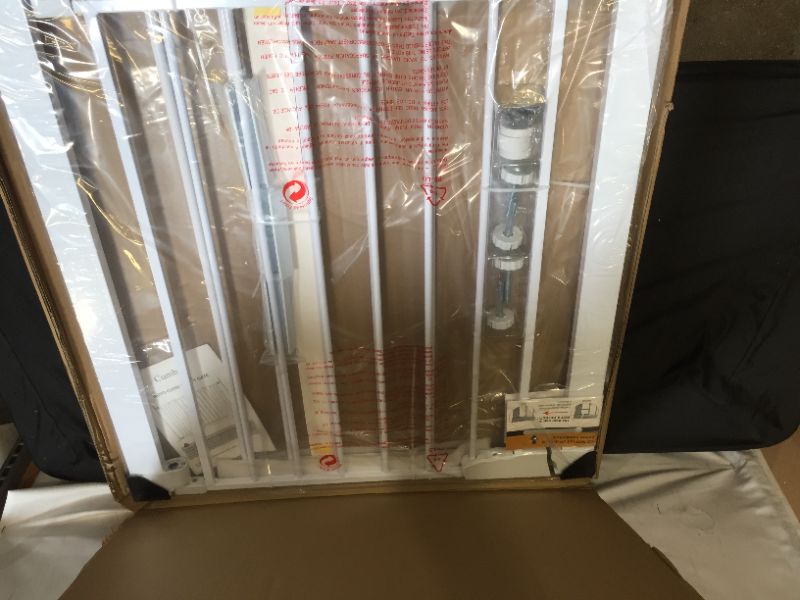 Photo 2 of Cumbor 46” Auto Close Safety Baby Gate