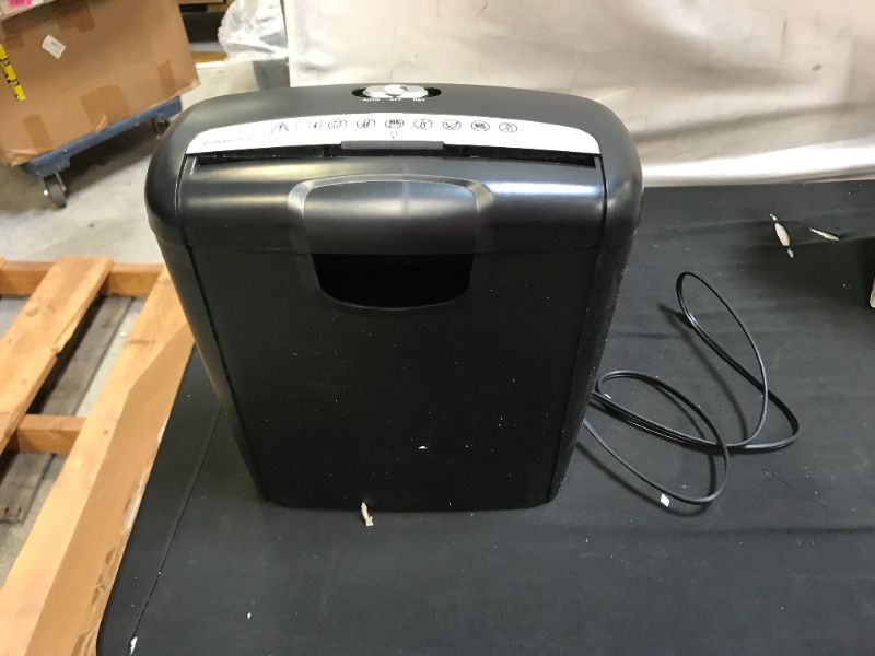 Photo 2 of generic paper shredder 