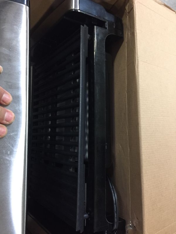 Photo 1 of Hamilton Beach Searing Grill with Lid Viewing Window