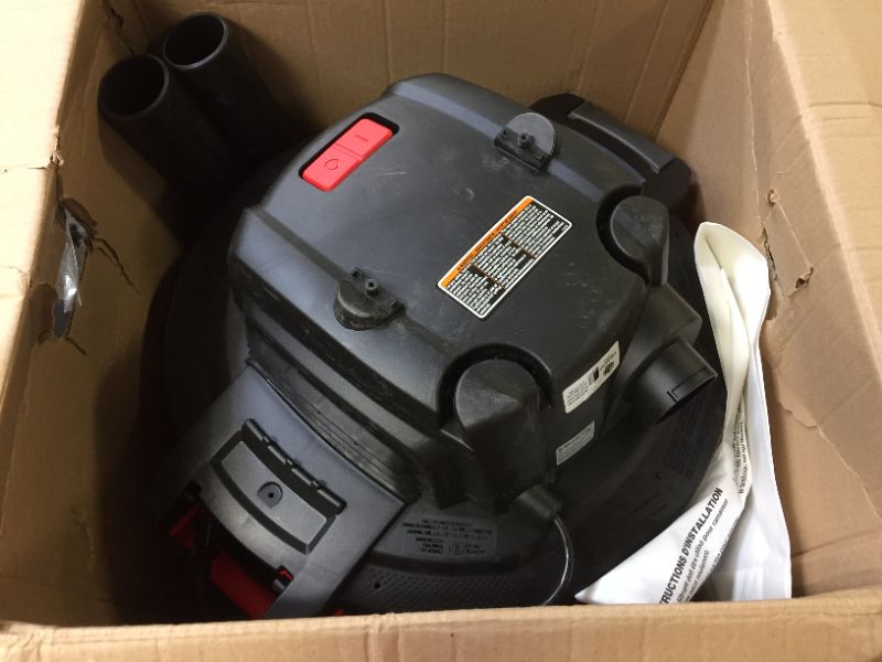 Photo 1 of CRAFTSMAN CMXEVBE17595 16 Gallon 6.5 Peak HP Wet/Dry Vac