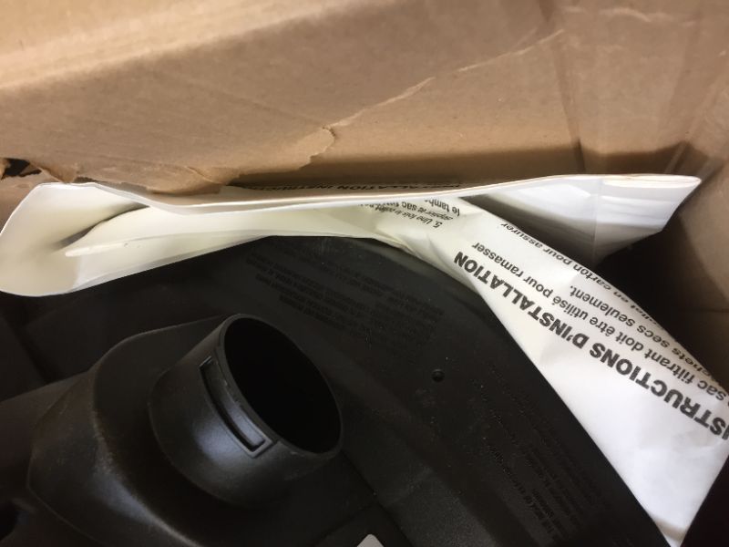 Photo 1 of CRAFTSMAN CMXEVBE17595 16 Gallon 6.5 Peak HP Wet/Dry Vac