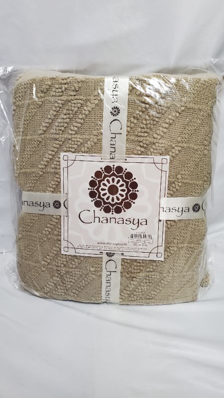 Photo 1 of CHANASYA THROW BLANKET