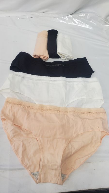 Photo 1 of WOMENS XL UNDERWEAR SET OF 6