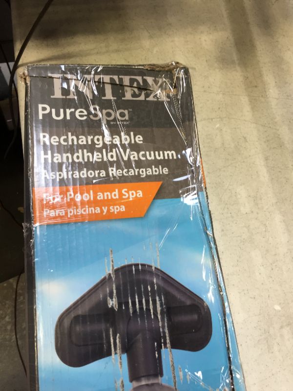 Photo 2 of Intex 28620ep Rechargeable Handheld Above Ground Swimming Pool Vacuum