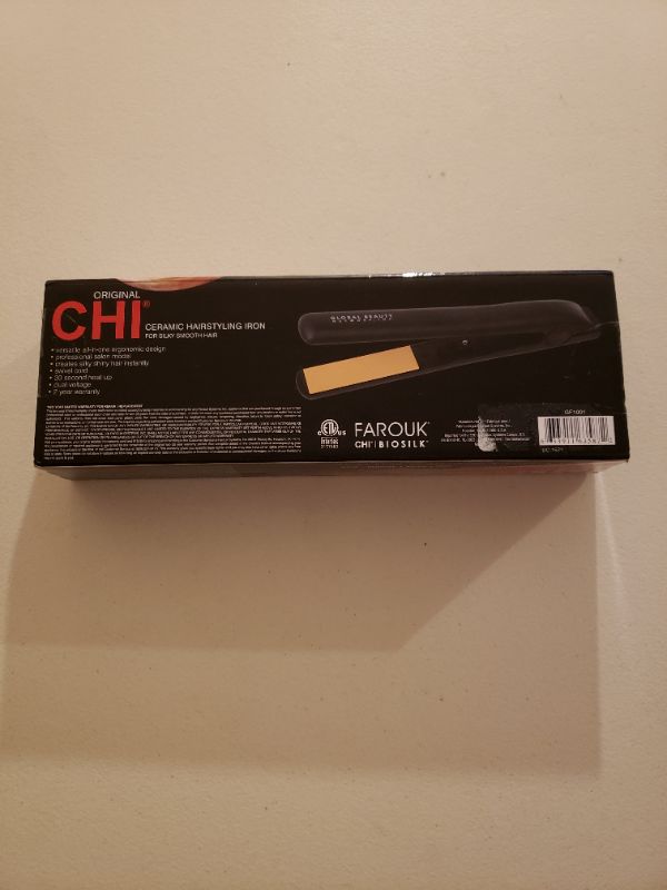 Photo 3 of Farouk CHI Ceramic 1 Inch Flat Iron