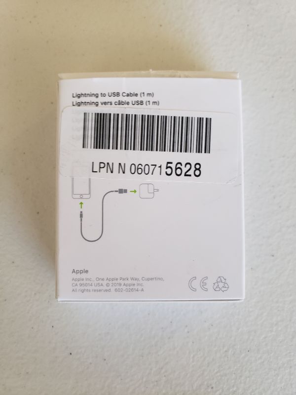 Photo 2 of Apple Lightning to USB Cable (1 m)
