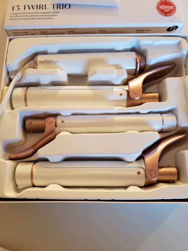 Photo 4 of 3-Piece Twirl Convertible Curling Iron Set