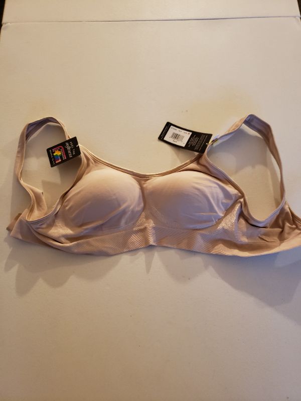 Photo 2 of Bali Women's Comfort Revolution Wirefree Bra, Style 3488 Size M.