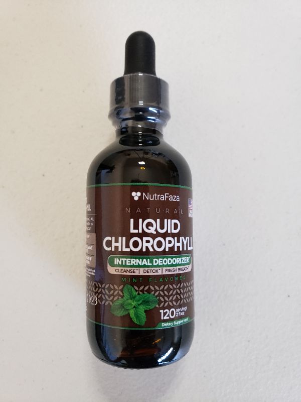 Photo 1 of Chlorophyll Liquid Drops - Energy Booster, Digestion and Immune System Support, Natural Internal Deodorant & Detox - Fast-Absorbing Liquid Chlorophyll - Vegan & Non-GMO - 2 fl oz - Made in USA. LOT OF 2 BOTTLES.
