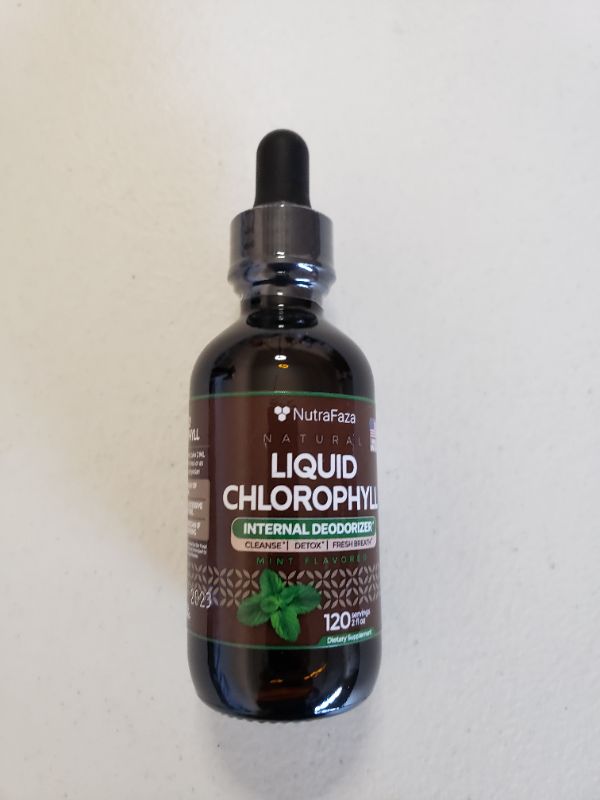 Photo 1 of Chlorophyll Liquid Drops - Energy Booster, Digestion and Immune System Support, Natural Internal Deodorant & Detox - Fast-Absorbing Liquid Chlorophyll - Vegan & Non-GMO - 2 fl oz - Made in USA. LOT OF 2 BOTTLES.
