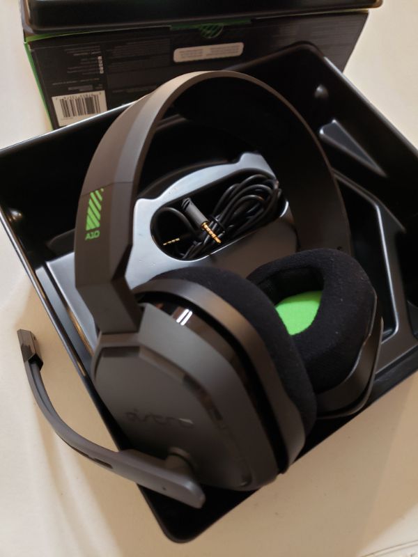 Photo 4 of Astro Gaming A10 Wired Stereo Gaming Headset for Xbox One/Series X|S - Green/Black