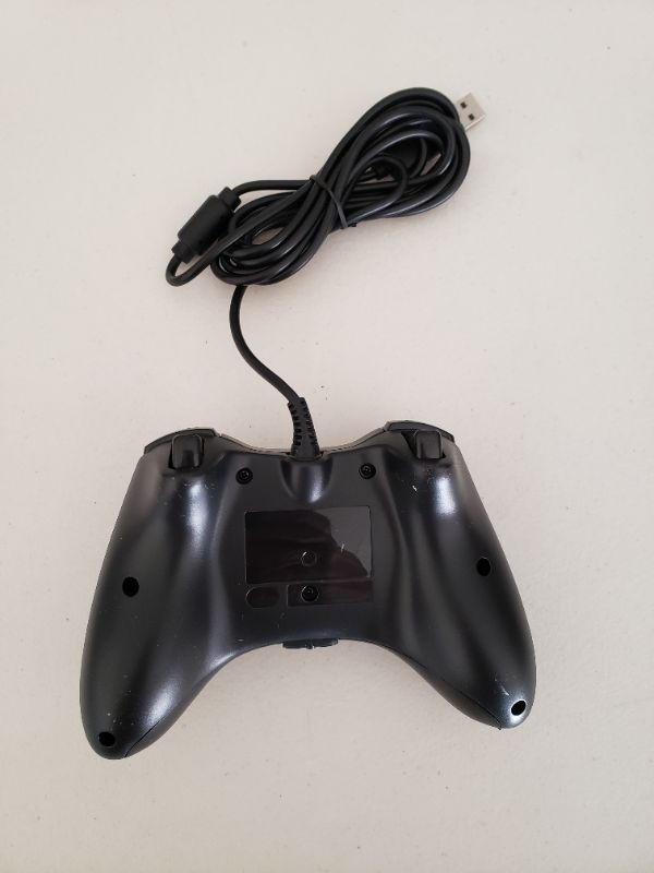 Photo 2 of USB XBOX Style Game Controller, Black.