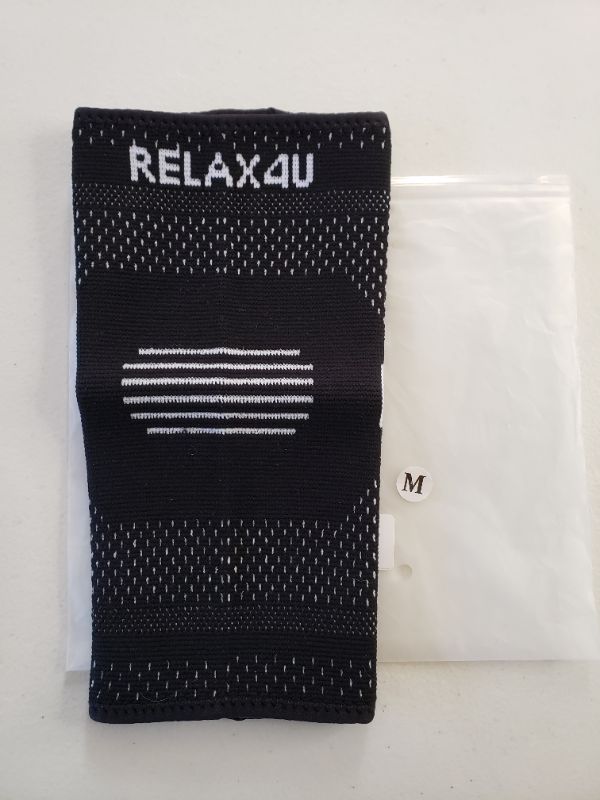 Photo 1 of RELAX4U Elbow Support Brace For Tennis Elbow, Size M.