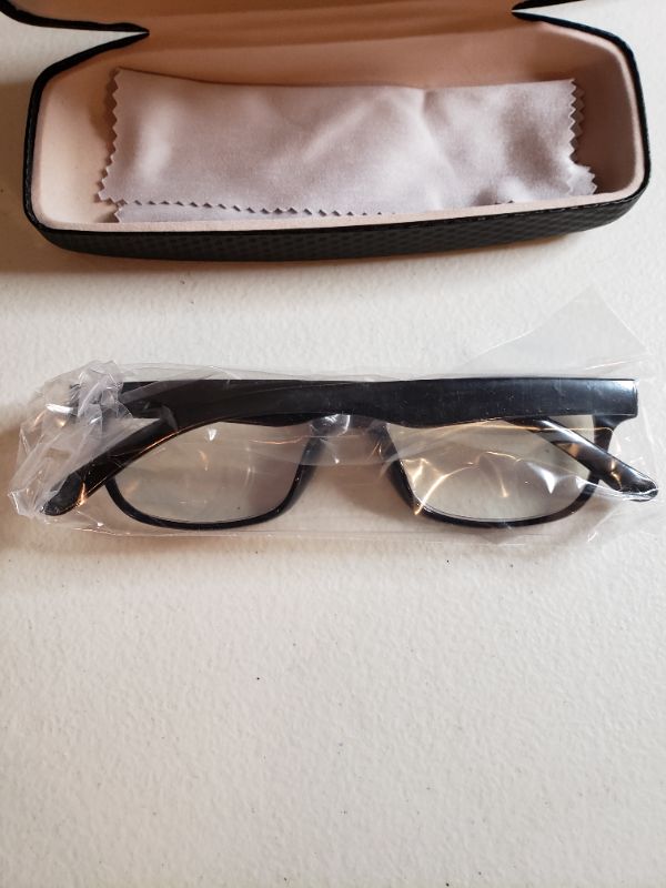 Photo 3 of Computer Reading Glasses With Cases, +2.00