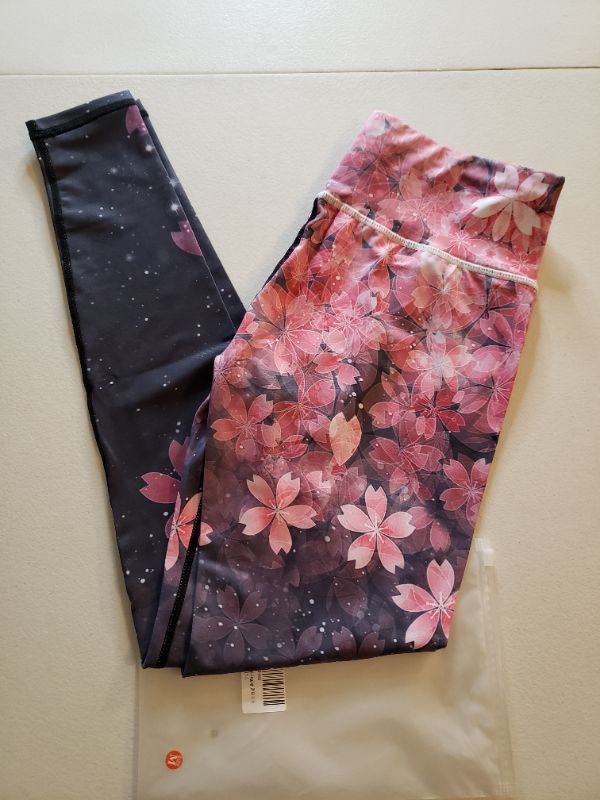 Photo 1 of Women's Floral Pattern Yoga Pant, Size M.