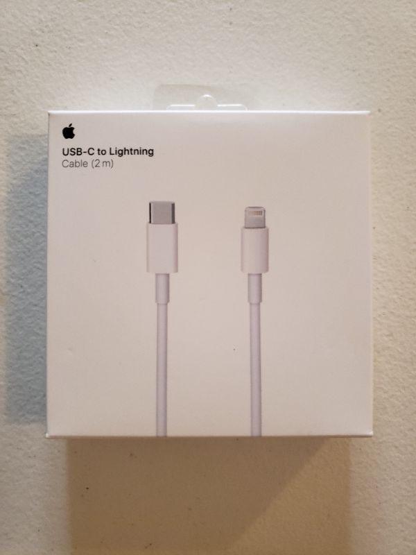 Photo 2 of Apple USB Type-C to Lightning Cable (6.6')