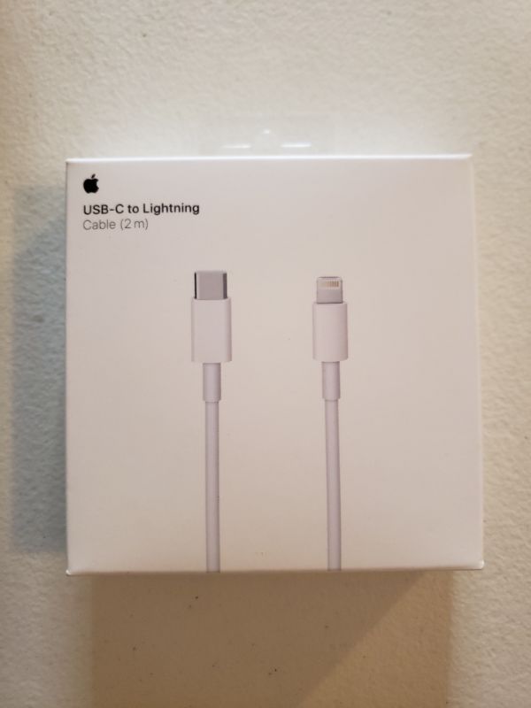 Photo 2 of Apple USB Type-C to Lightning Cable (6.6')