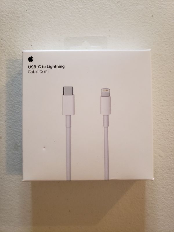 Photo 2 of Apple USB Type-C to Lightning Cable (6.6')