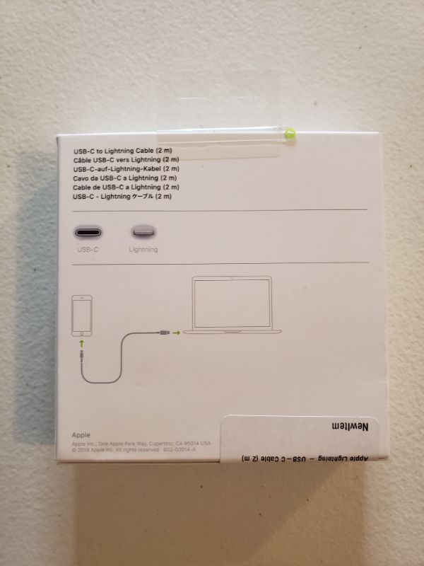 Photo 3 of Apple USB Type-C to Lightning Cable (6.6')