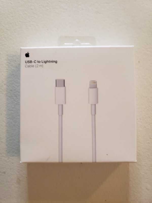 Photo 2 of Apple USB Type-C to Lightning Cable (6.6')